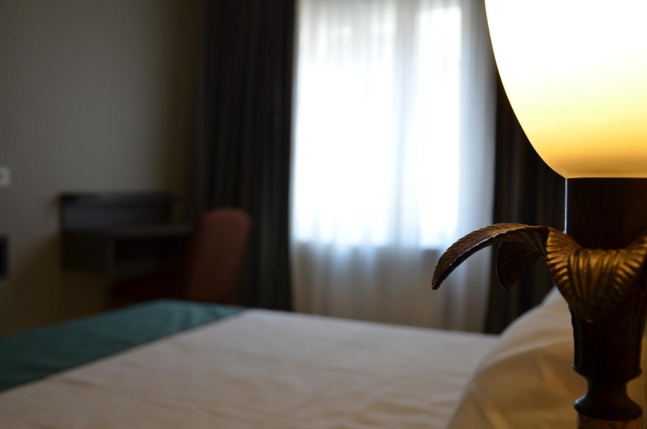 Grand Park Hotel Corlu City Center Bed And Breakfast Exterior foto
