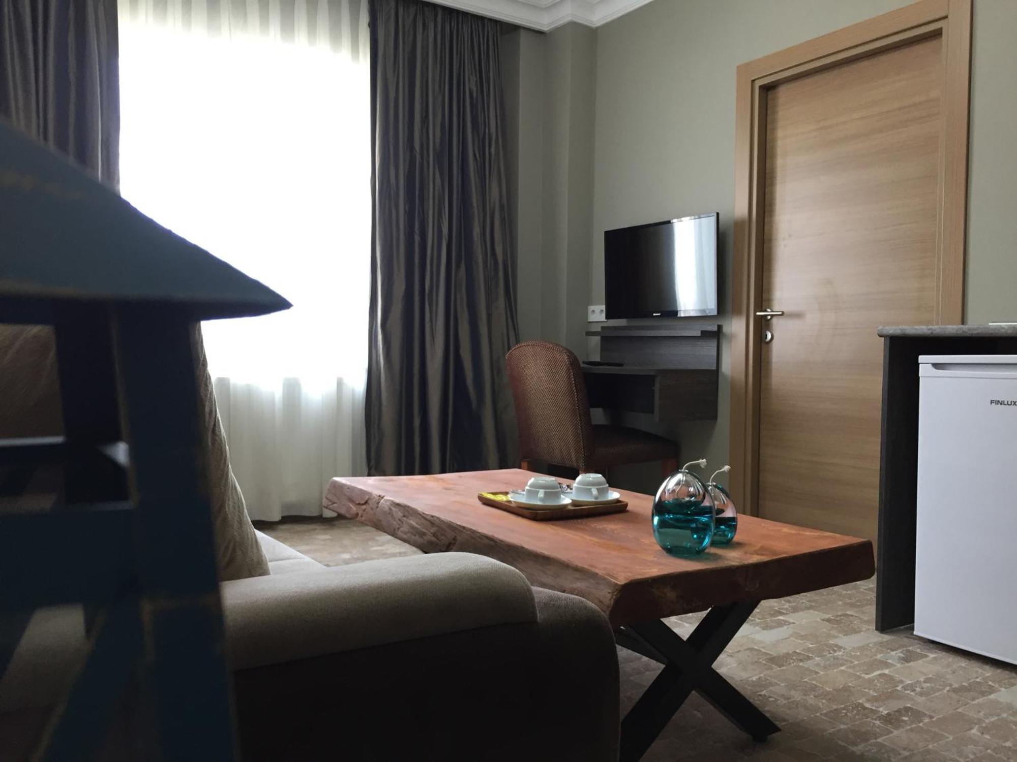 Grand Park Hotel Corlu City Center Bed And Breakfast Exterior foto