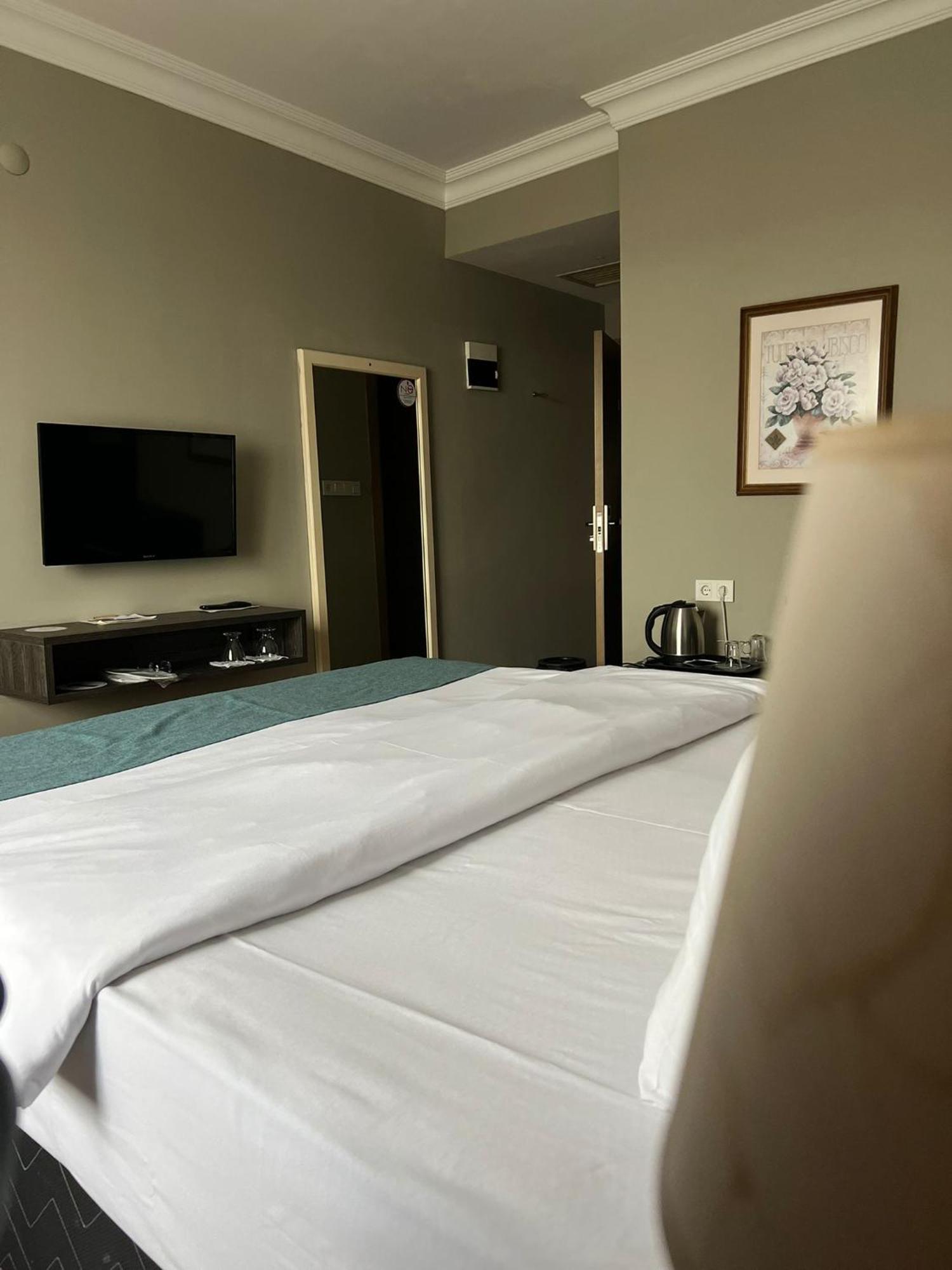 Grand Park Hotel Corlu City Center Bed And Breakfast Exterior foto
